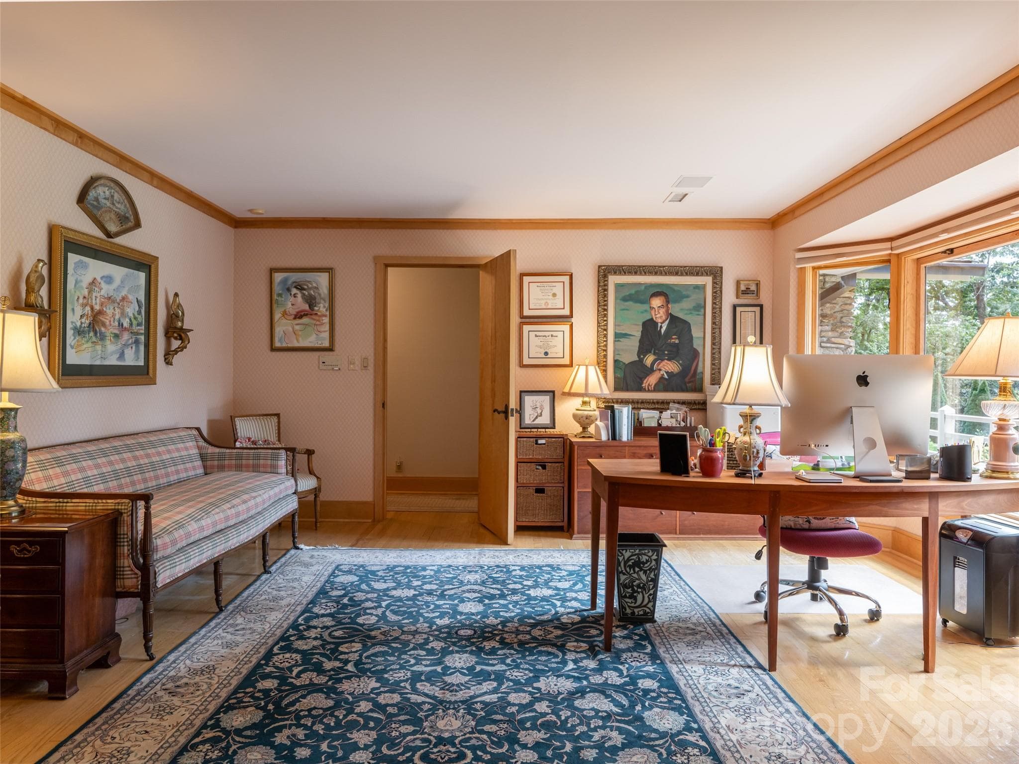 Primary Bedroom Sitting Area 2 - 17 Amherst Road, Biltmore Forest