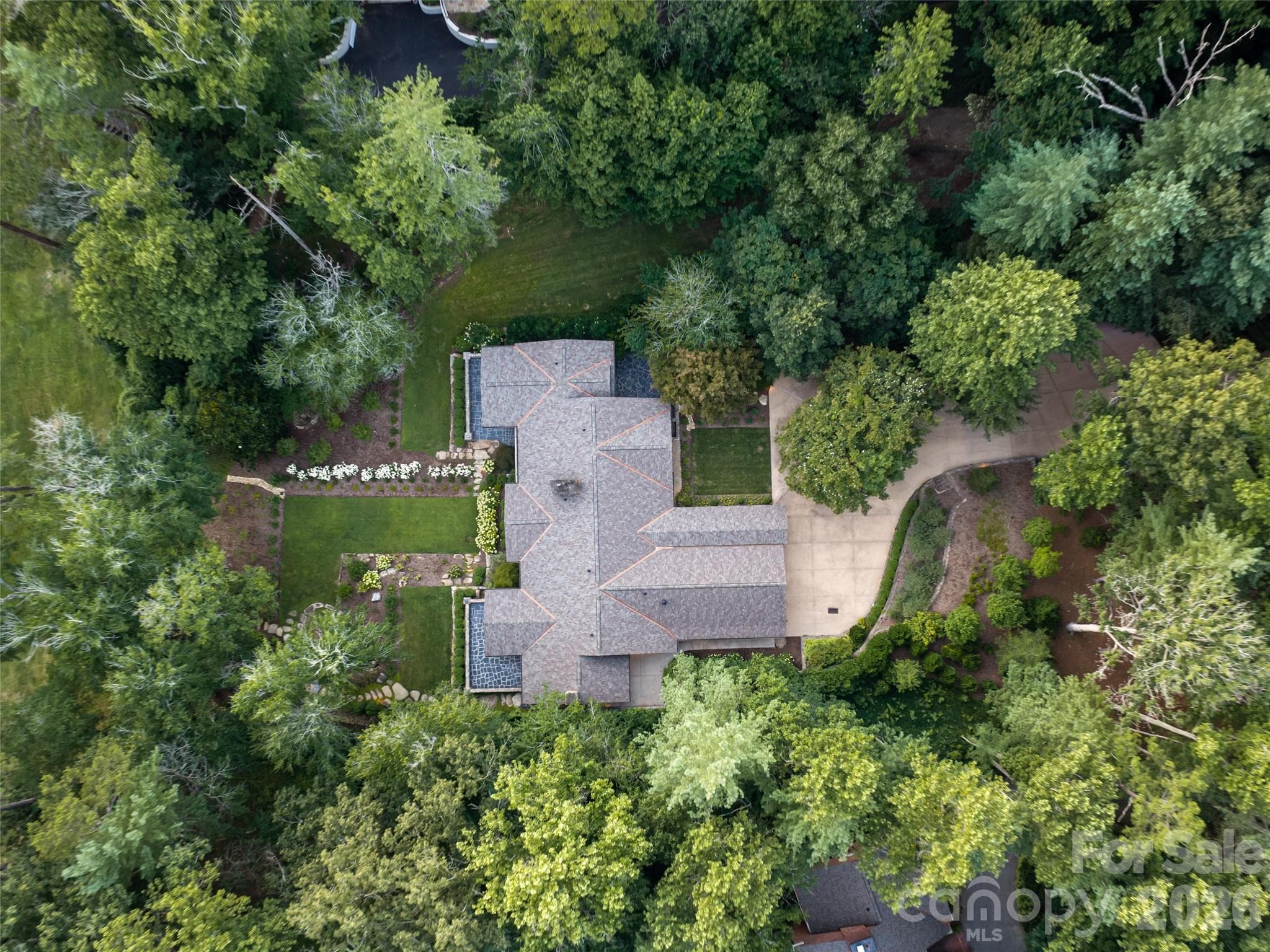 Drone Overview - 17 Amherst Road, Biltmore Forest