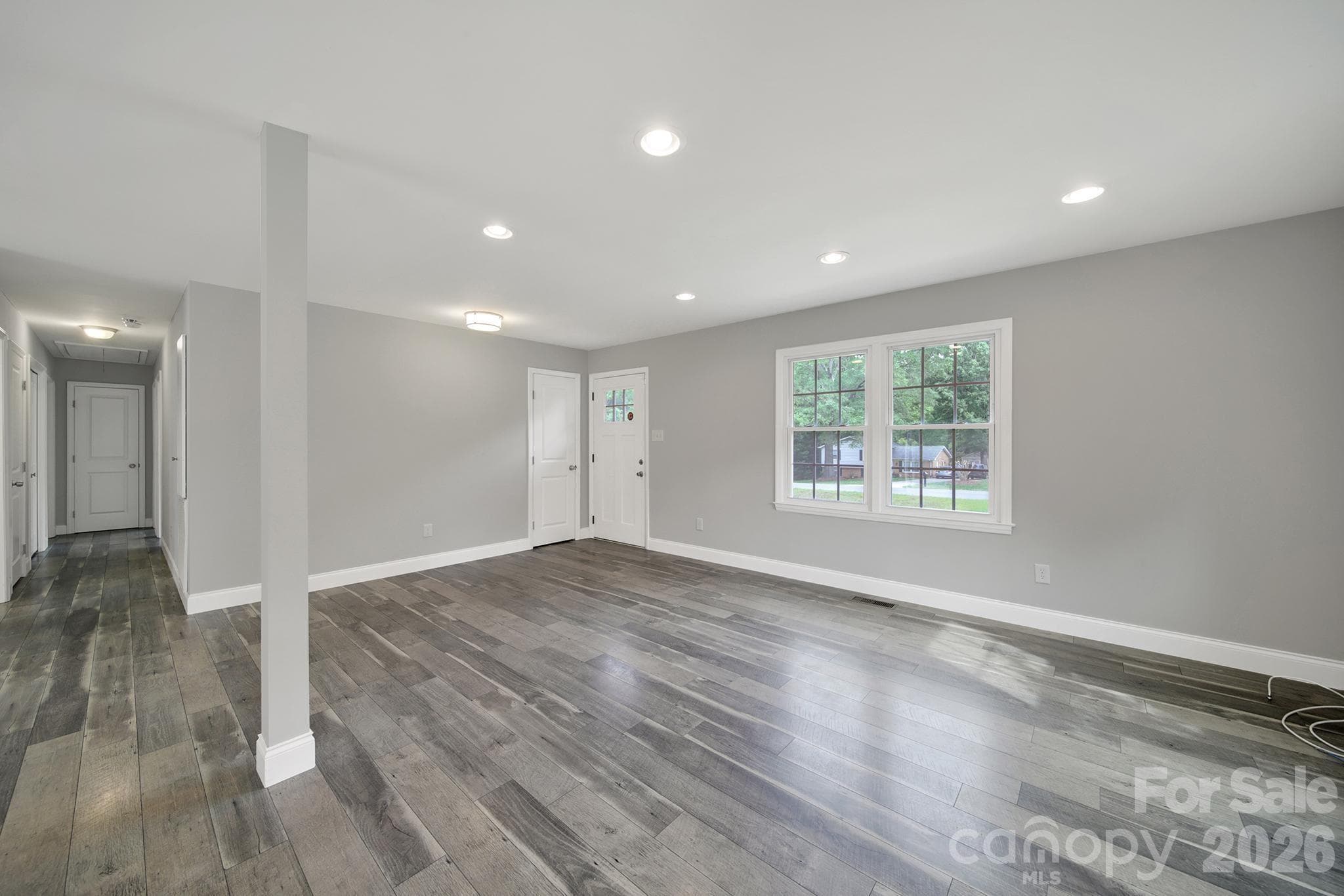 Single Family Residence at 1200 Vickie Lane, Matthews, photo 3 of 29