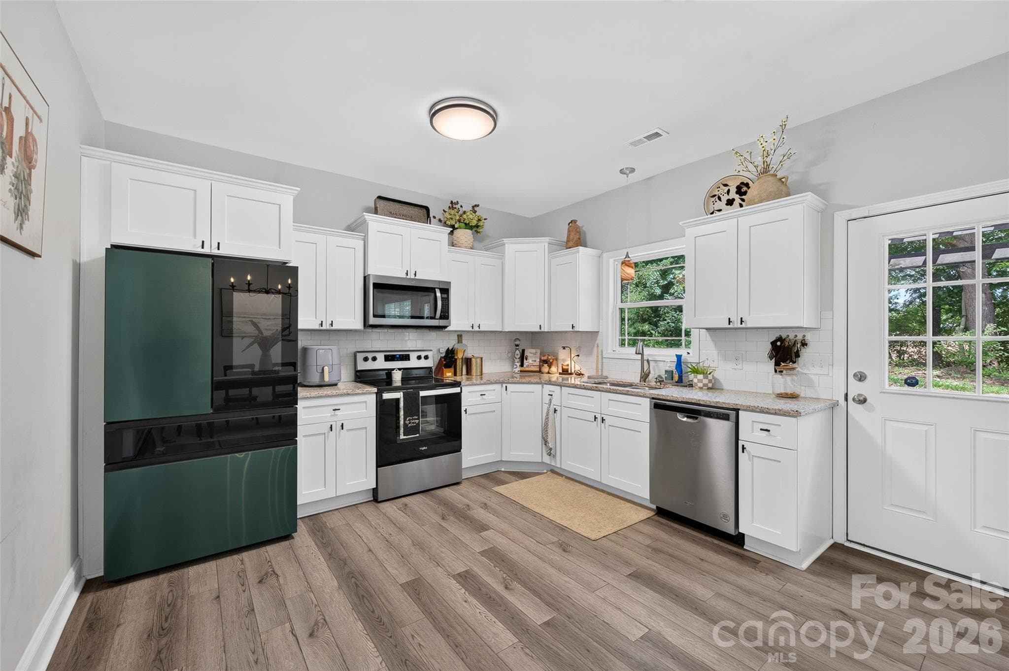 Single Family Residence at 508 Willow Road, Salisbury, photo 2 of 31