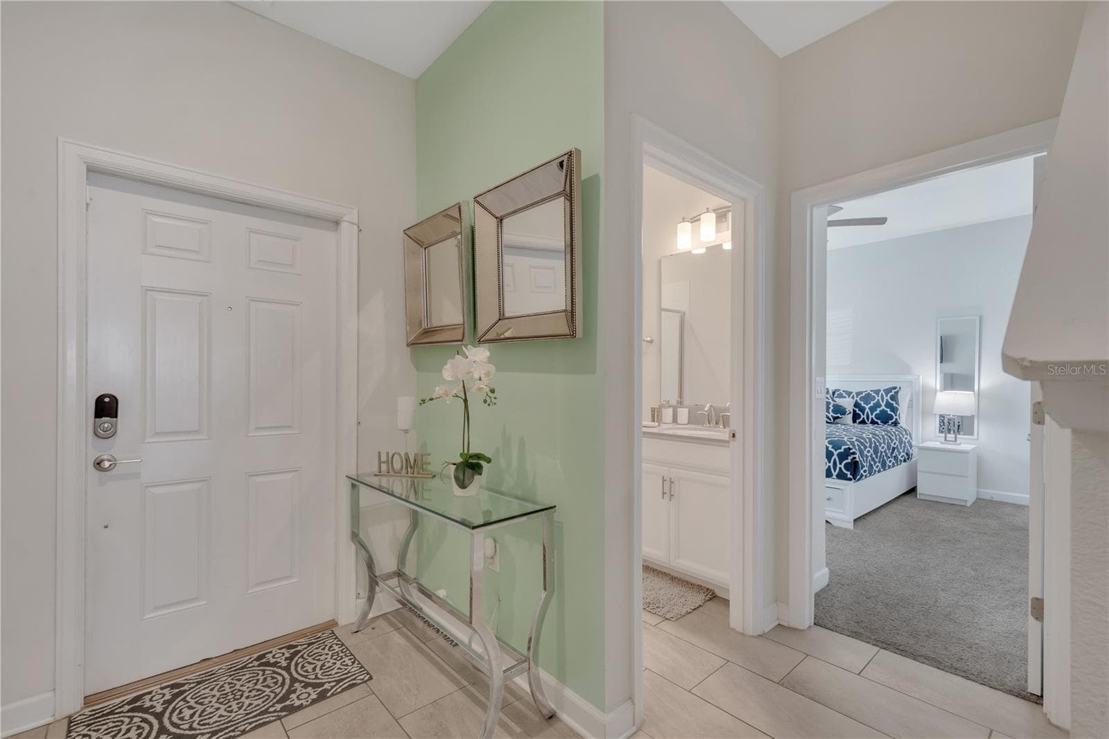 Hallway - 1557 SANDBAGGER DR, DAVENPORT
