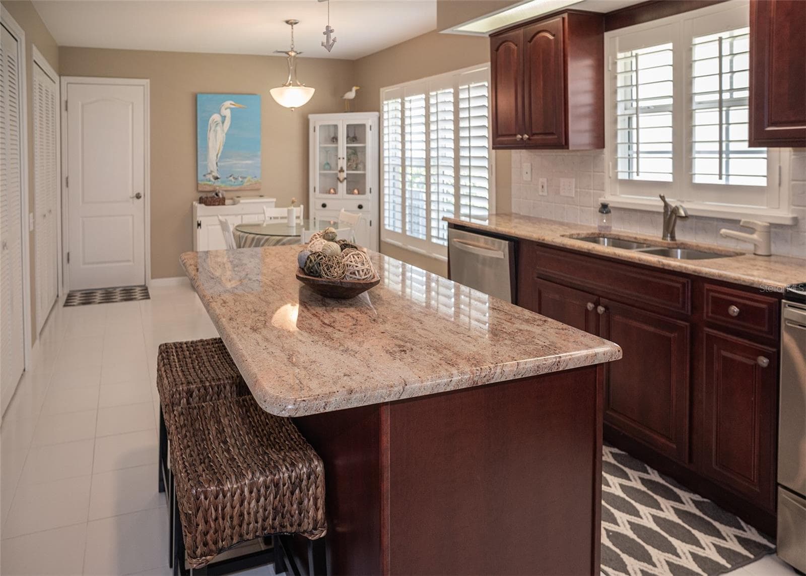 Single Family Residence at 8351 CREEKVIEW LN, ENGLEWOOD, photo 9 of 51