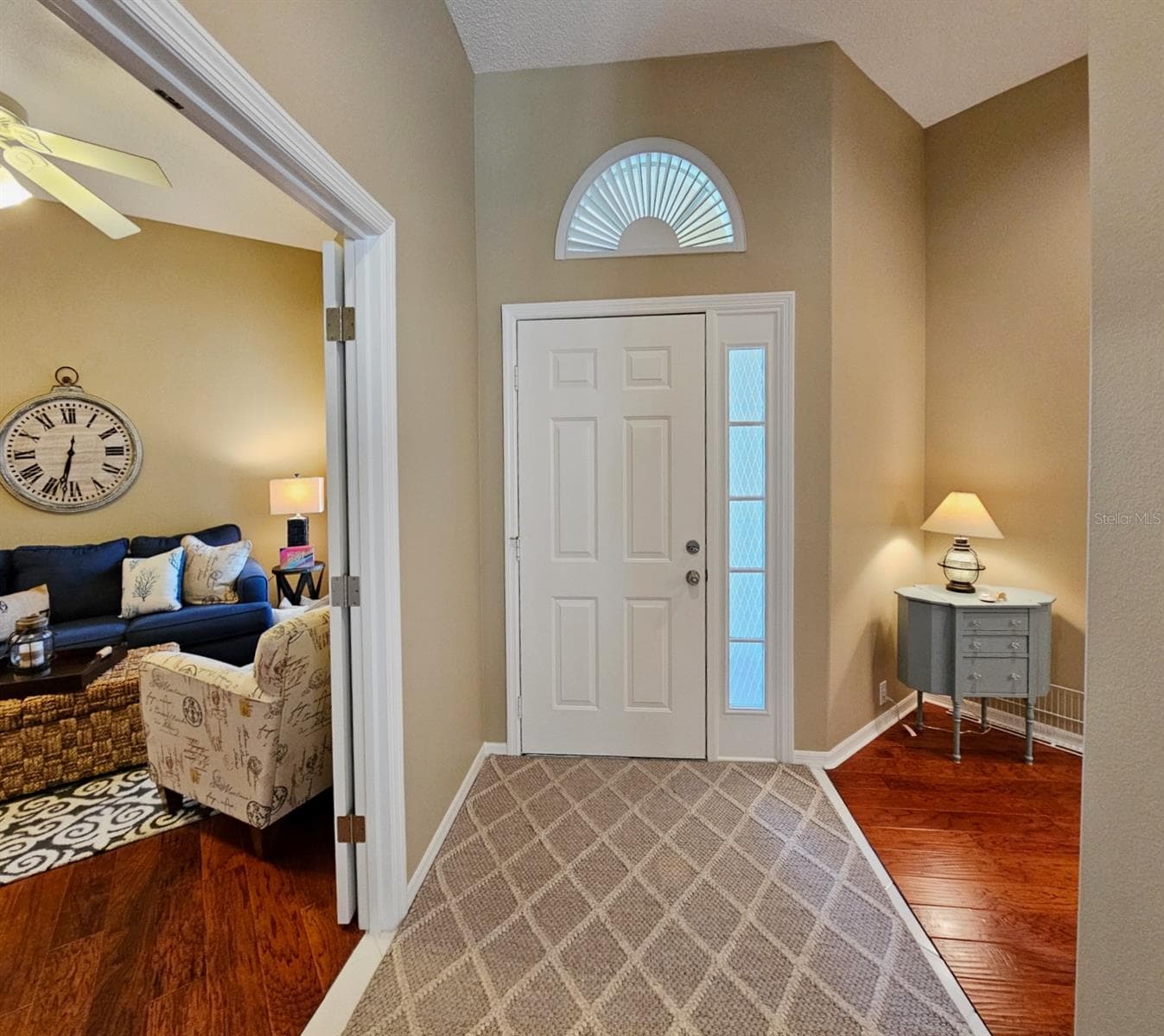 Entrance. View left to 3rd bedroom/flex room. To the right hallway to guest quarter - 8351 CREEKVIEW LN, ENGLEWOOD