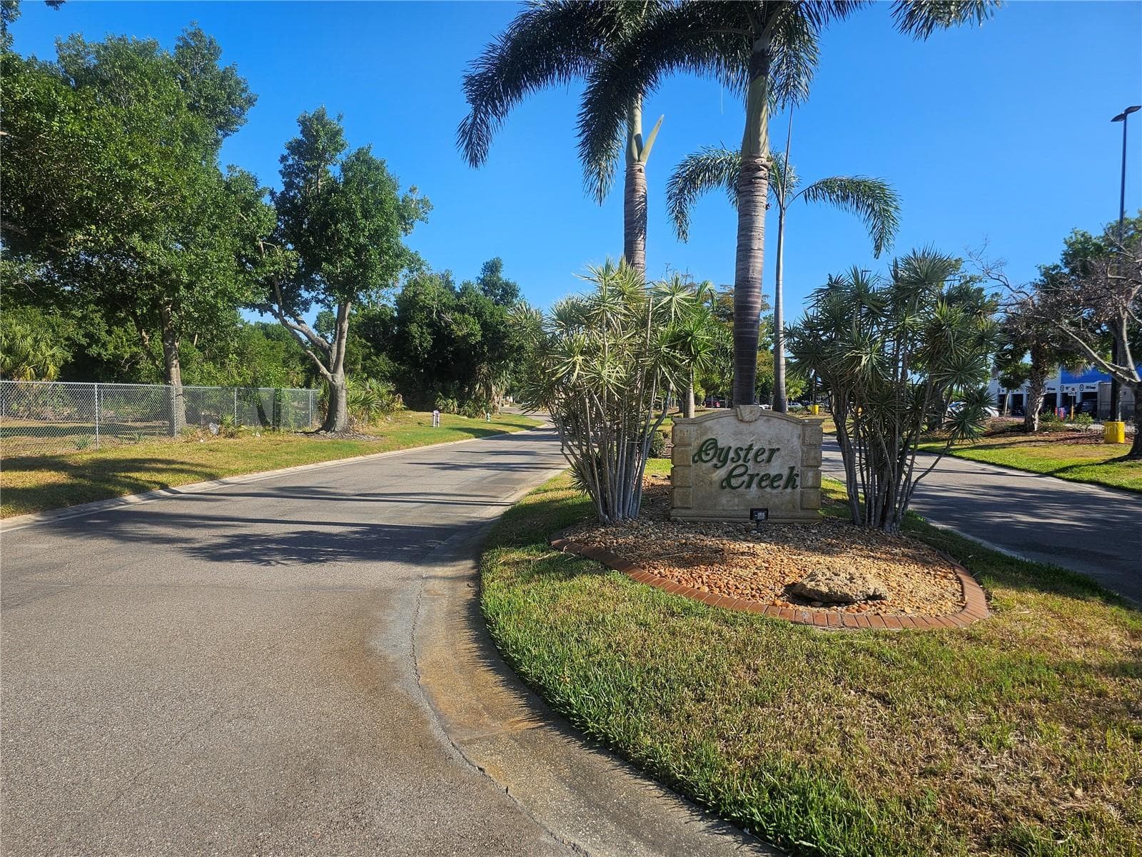 Welcome to Oyster Creek - 8351 CREEKVIEW LN, ENGLEWOOD