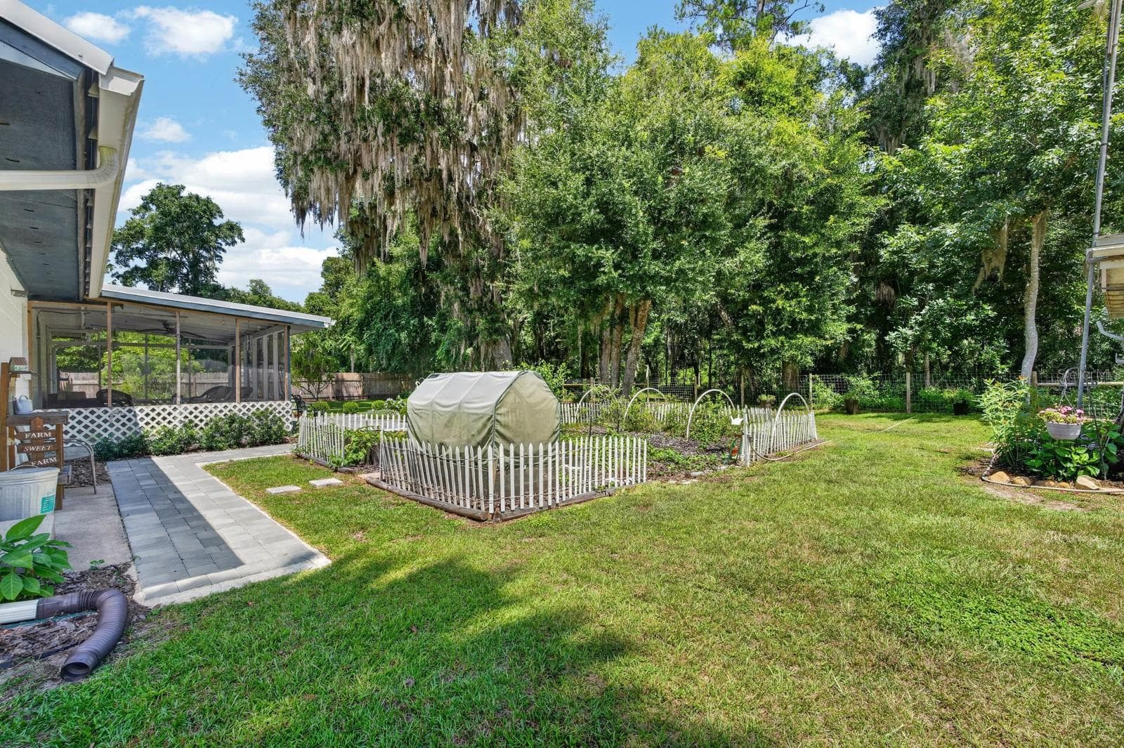 Single Family Residence at 104 WOODCREST AVE, SATSUMA, photo 29 of 66