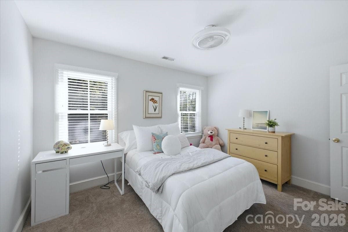 Single Family Residence at 10141 Hanover Glen Road, Charlotte, photo 20 of 31