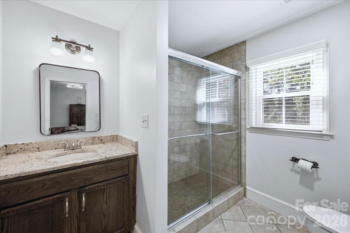 Single Family Residence at 10141 Hanover Glen Road, Charlotte, photo 17 of 31