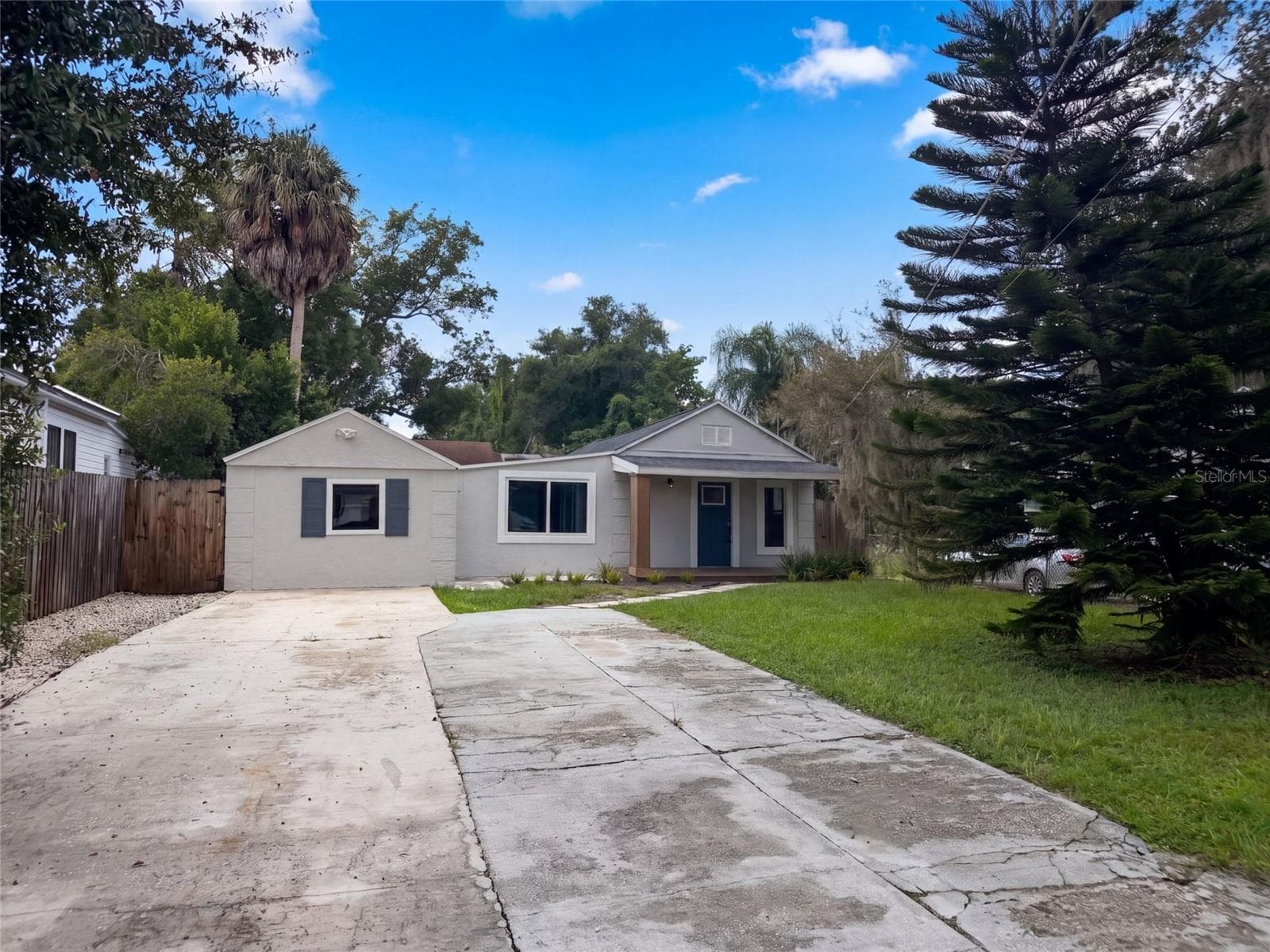 Single Family Residence at 212 W HIAWATHA ST, TAMPA