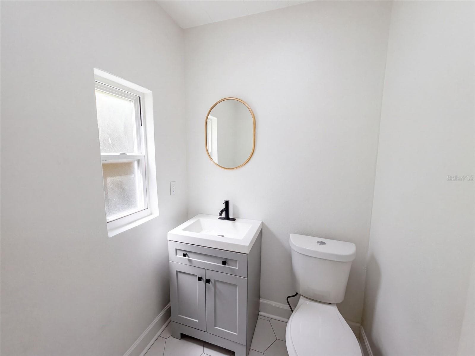 Single Family Residence at 212 W HIAWATHA ST, TAMPA, photo 9 of 14