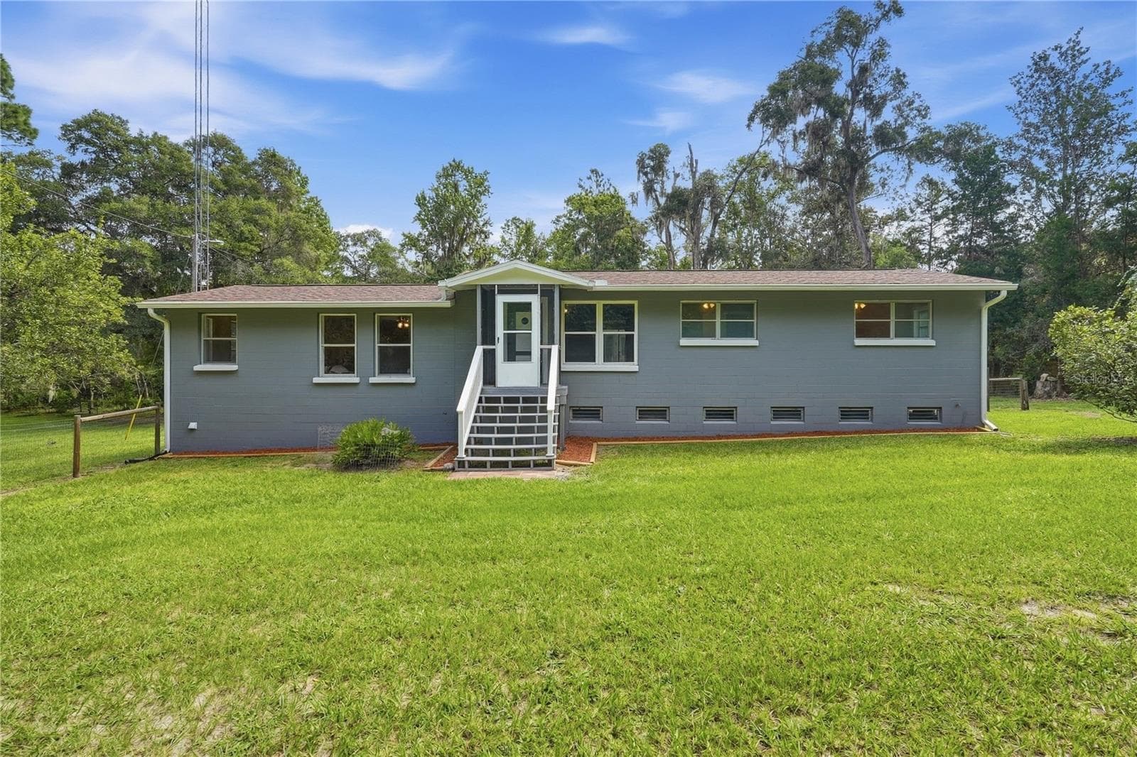Single Family Residence at 752 N STATE ROAD 21, MELROSE, photo 2 of 37