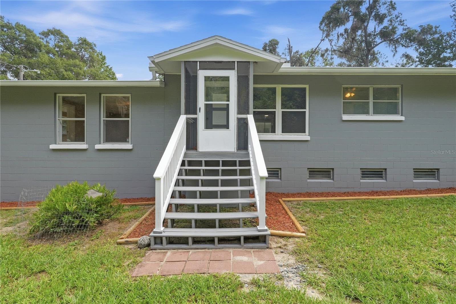 Single Family Residence at 752 N STATE ROAD 21, MELROSE, photo 3 of 37