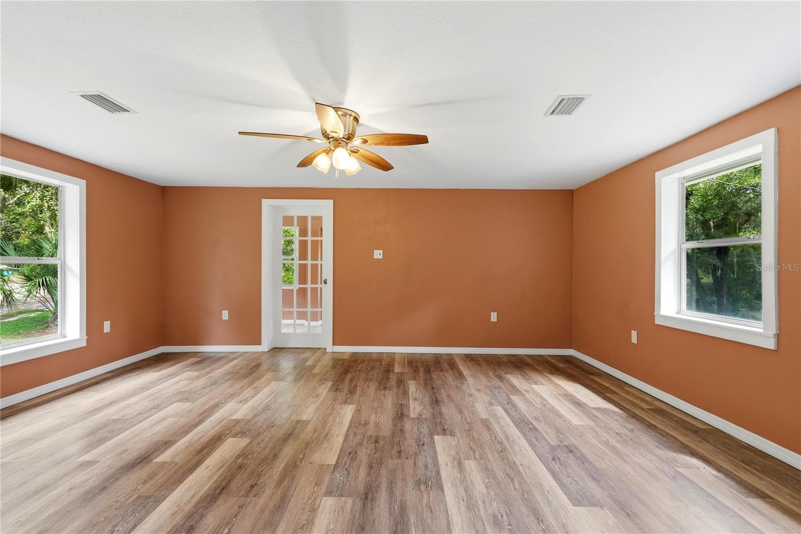 Single Family Residence at 752 N STATE ROAD 21, MELROSE, photo 11 of 37
