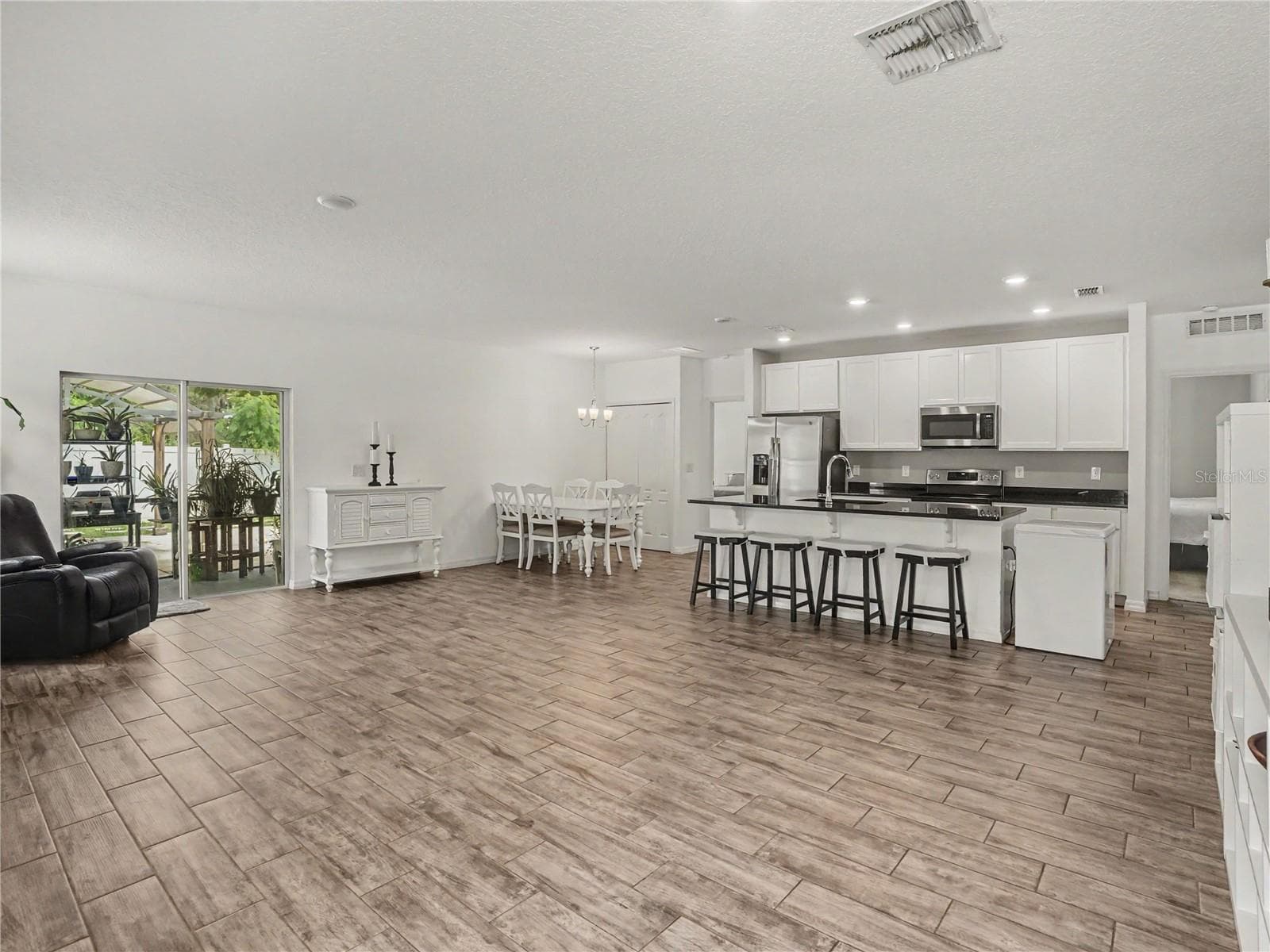Single Family Residence at 1281 WATER WILLOW DR, GROVELAND, photo 12 of 59