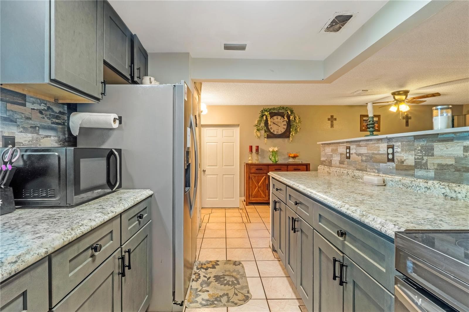 Single Family Residence at 246 ANGELES RD, DEBARY, photo 5 of 33