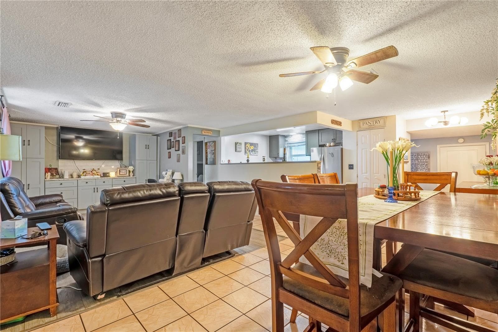 Single Family Residence at 246 ANGELES RD, DEBARY, photo 11 of 33