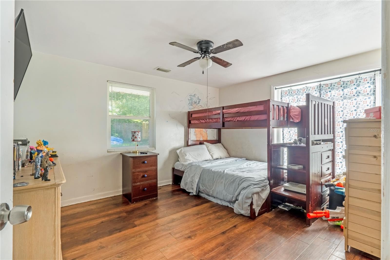 Single Family Residence at 246 ANGELES RD, DEBARY, photo 23 of 33
