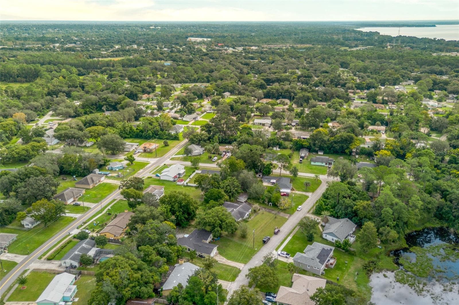 Single Family Residence at 246 ANGELES RD, DEBARY, photo 32 of 33