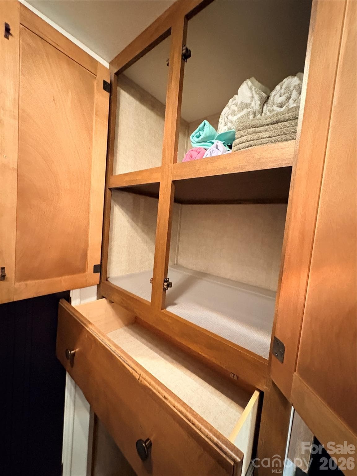 Great deep storage for linens, or ideal pantry - 221 Grand View Drive, New London