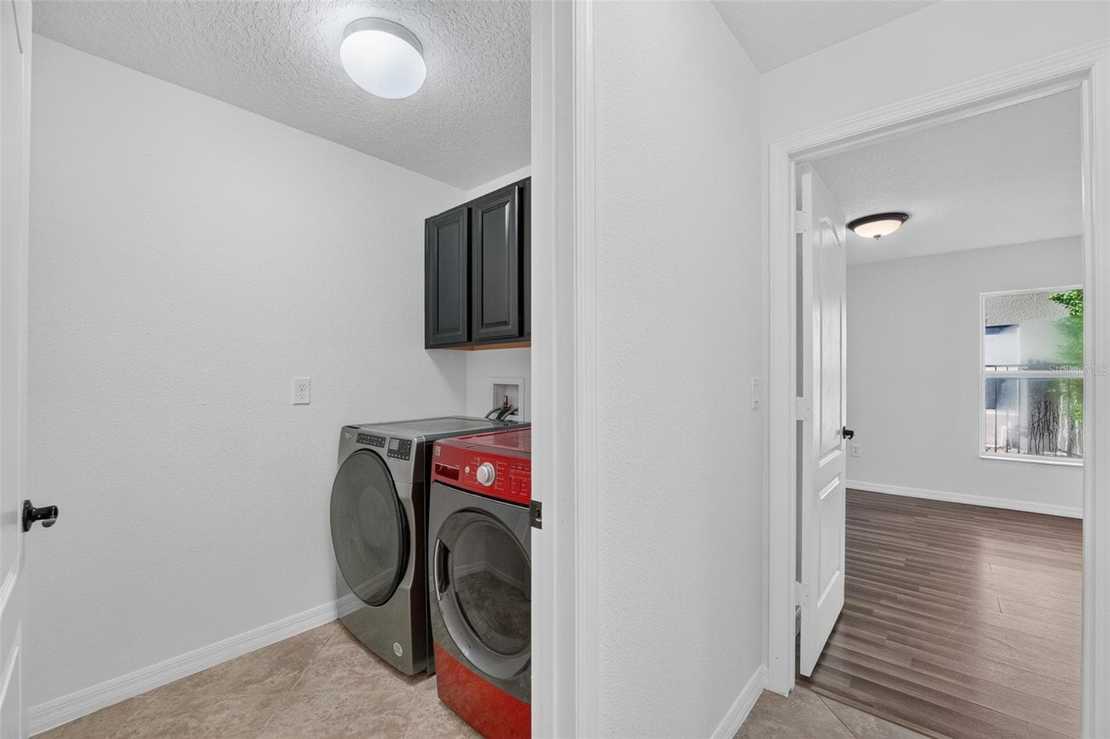 Single Family Residence at 10648 INSIDE LOOP, ORLANDO, photo 17 of 47