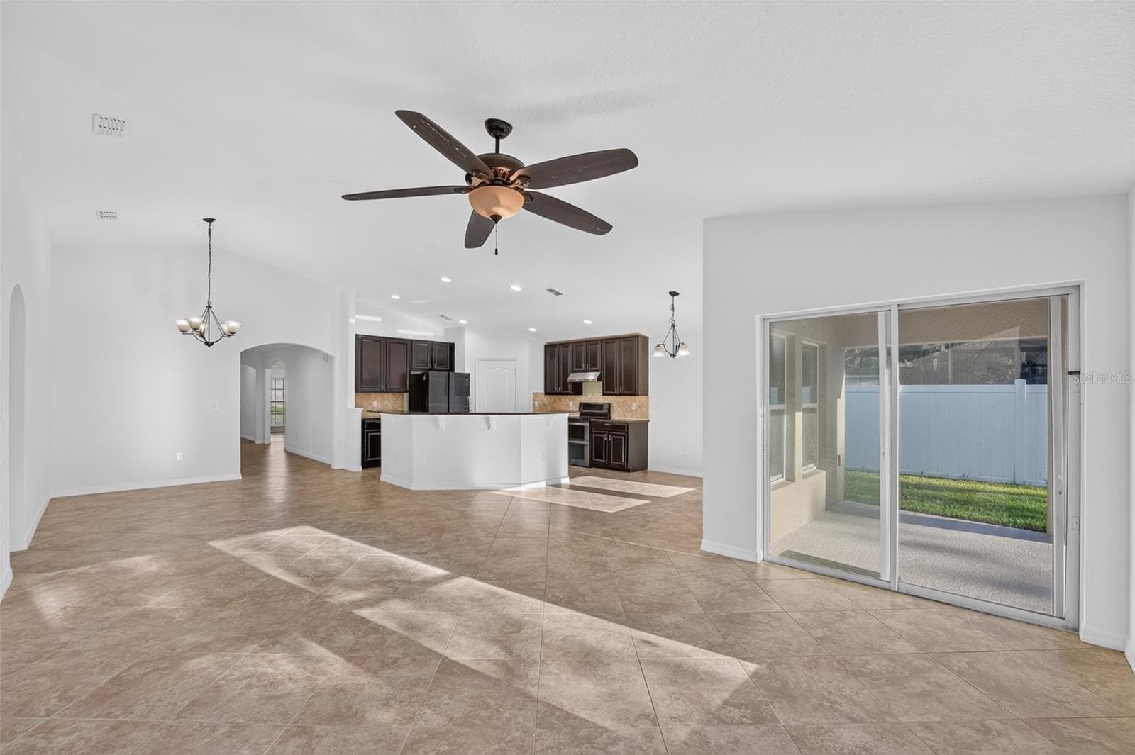 Single Family Residence at 10648 INSIDE LOOP, ORLANDO, photo 24 of 47