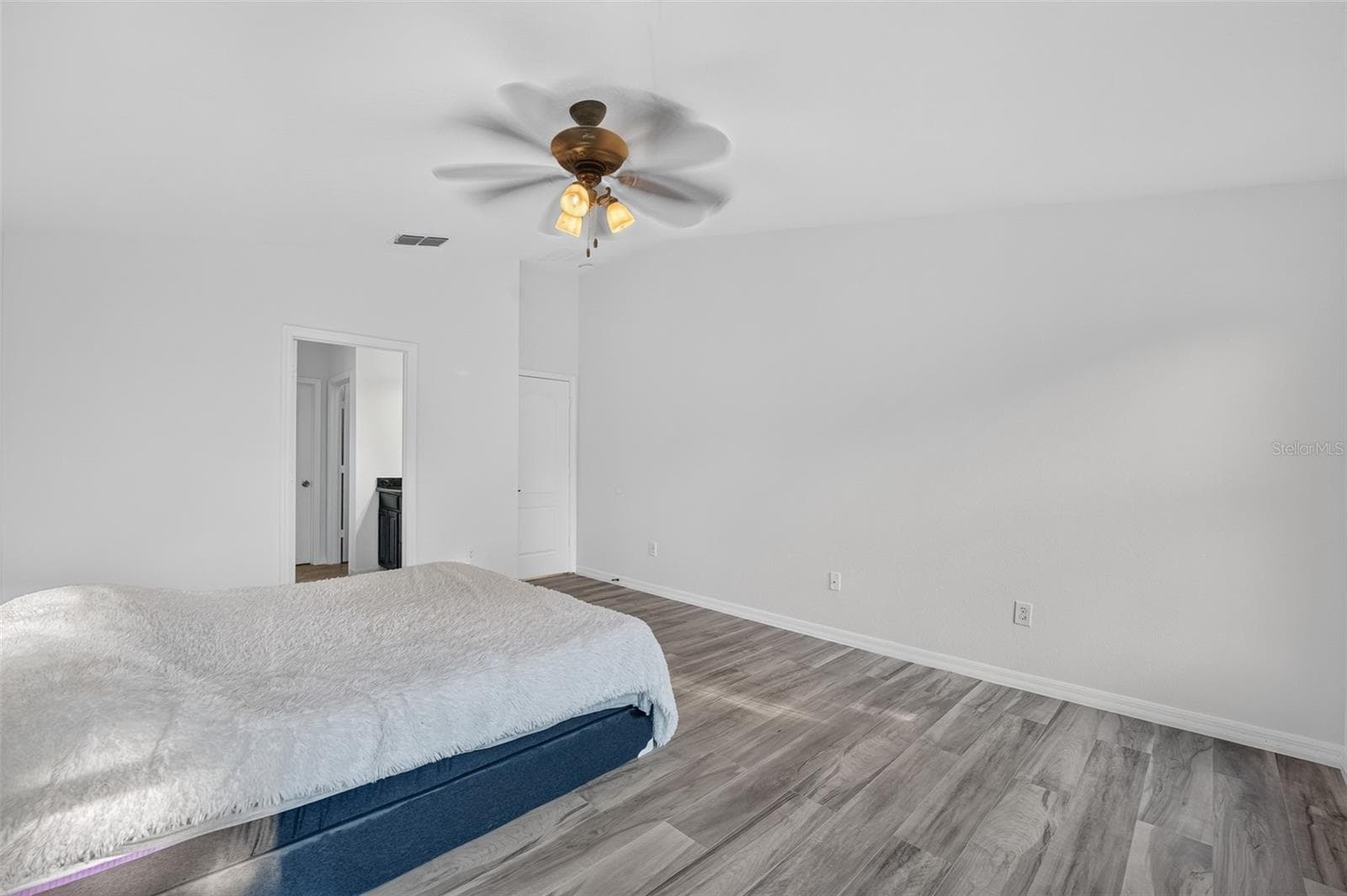 Single Family Residence at 10648 INSIDE LOOP, ORLANDO, photo 29 of 47