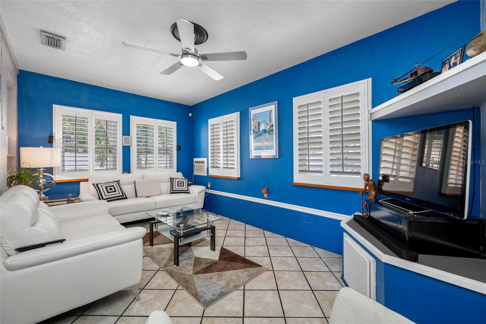 Bonus Family Room w/access to back-porch and back Yard - 8444 8TH WAY N, ST PETERSBURG