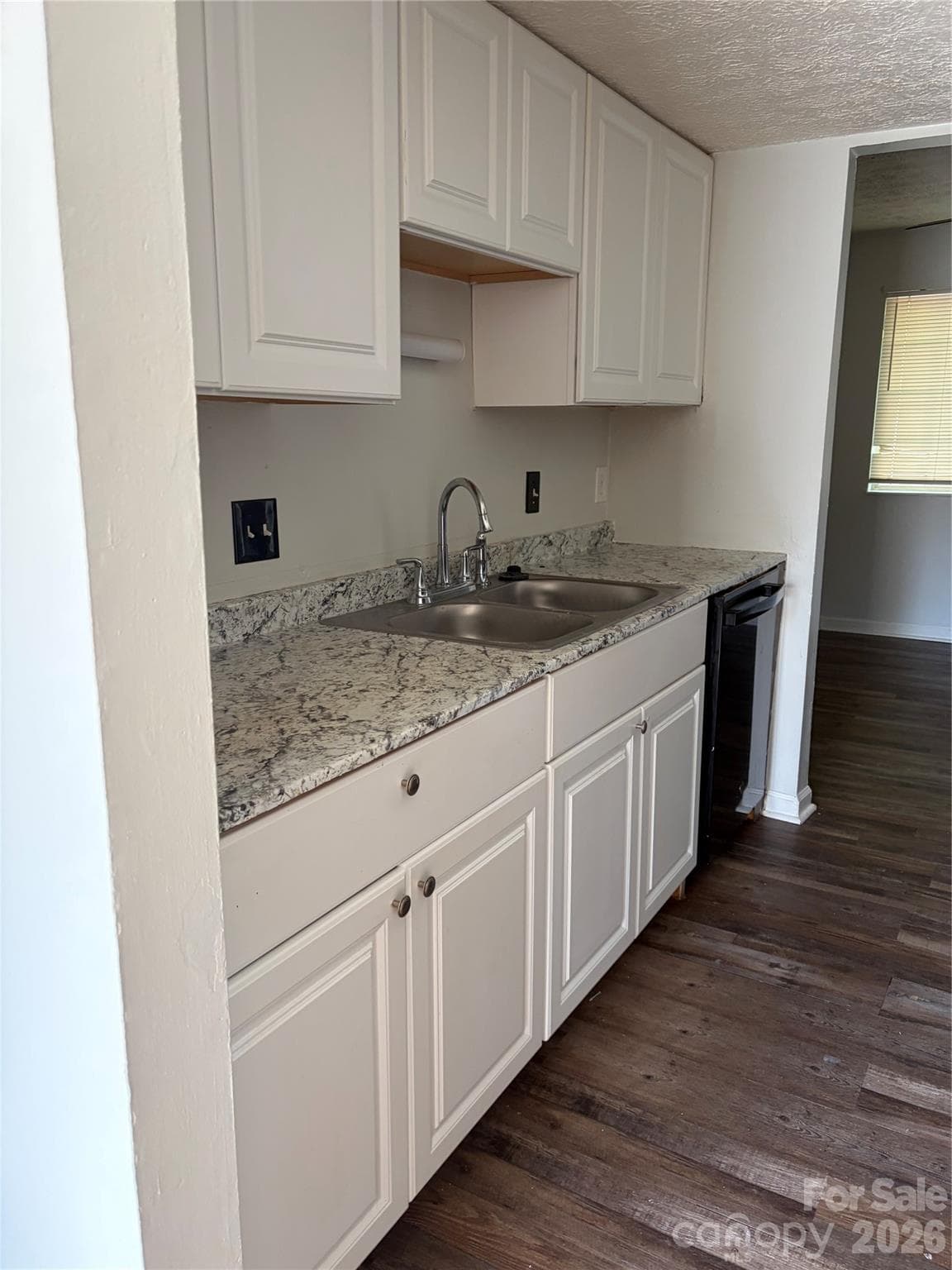 9456 Lexington Circle