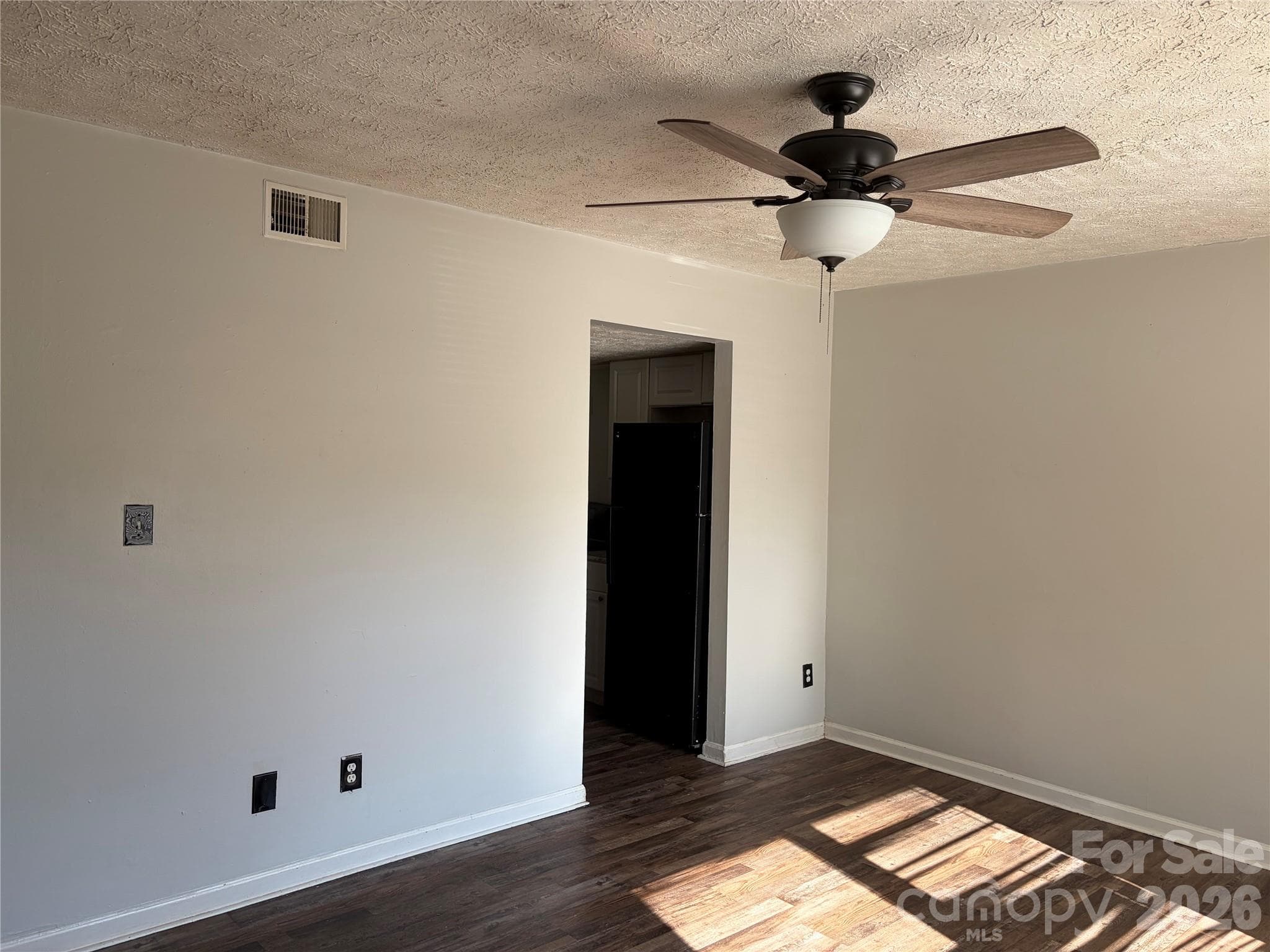 Townhouse at 9456 Lexington Circle, Charlotte, photo 2 of 7