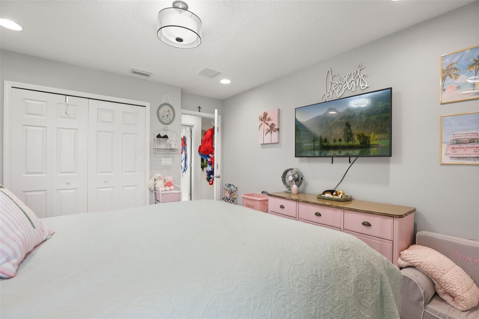 Another view of the third bedroom and closet space. - 7104 DILLY LAKE AVE, GROVELAND