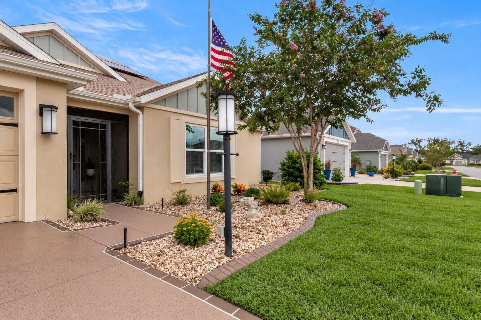 Flag Pole - 4529 SAMANTHA CT, THE VILLAGES
