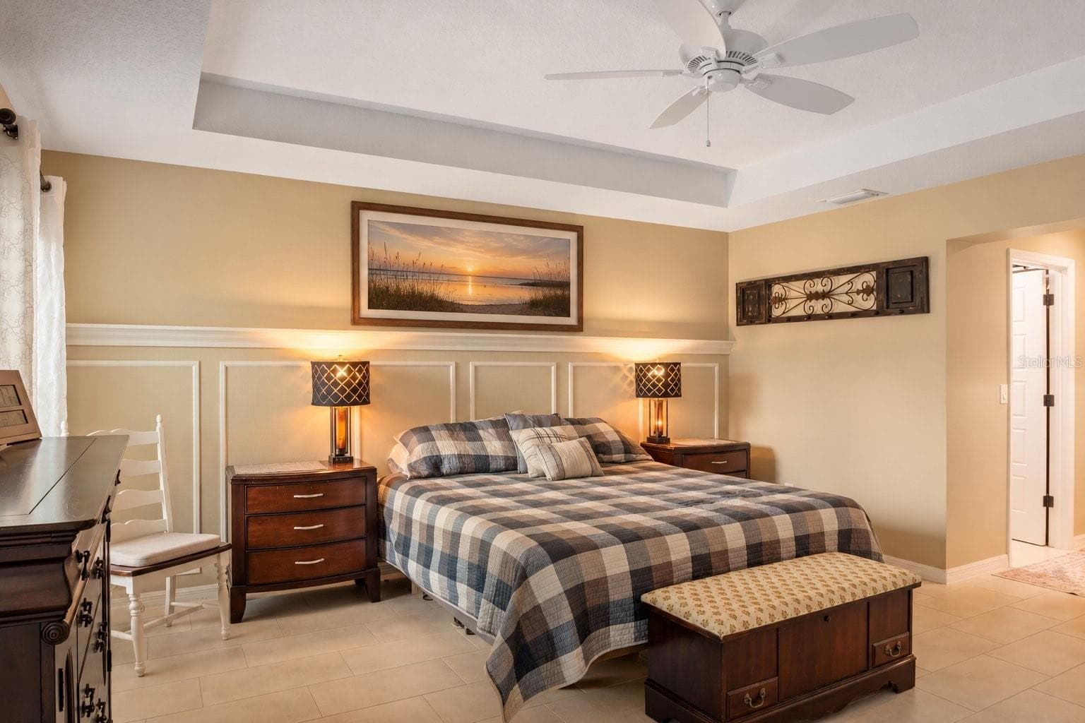 Decorative Molding and trey ceilings in Primary Bedroom. - 4529 SAMANTHA CT, THE VILLAGES