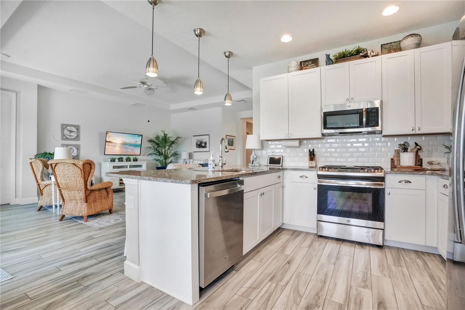 Single Family Residence at 560 ADENMORE TER, DELAND, photo 15 of 70