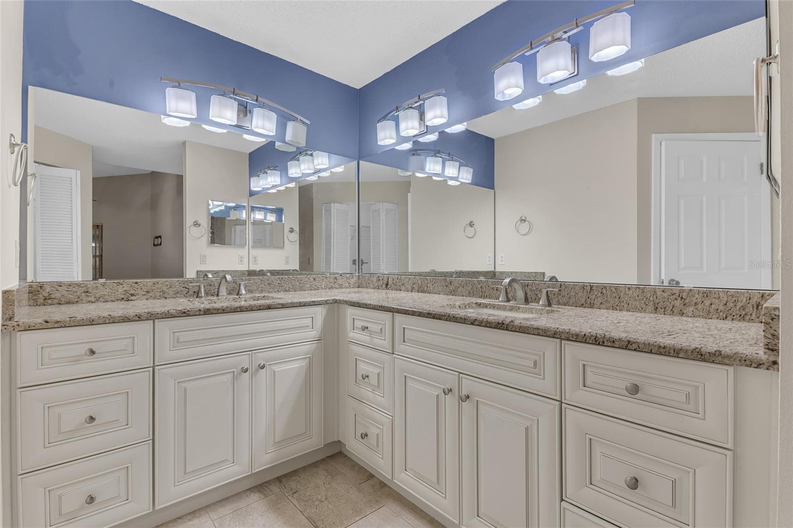 Single Family Residence at 2601 BRIANA CT, ORLANDO, photo 14 of 39