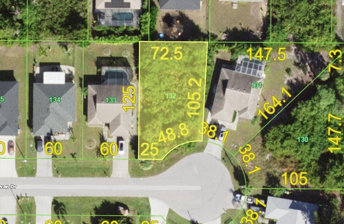 140 SWAN DR