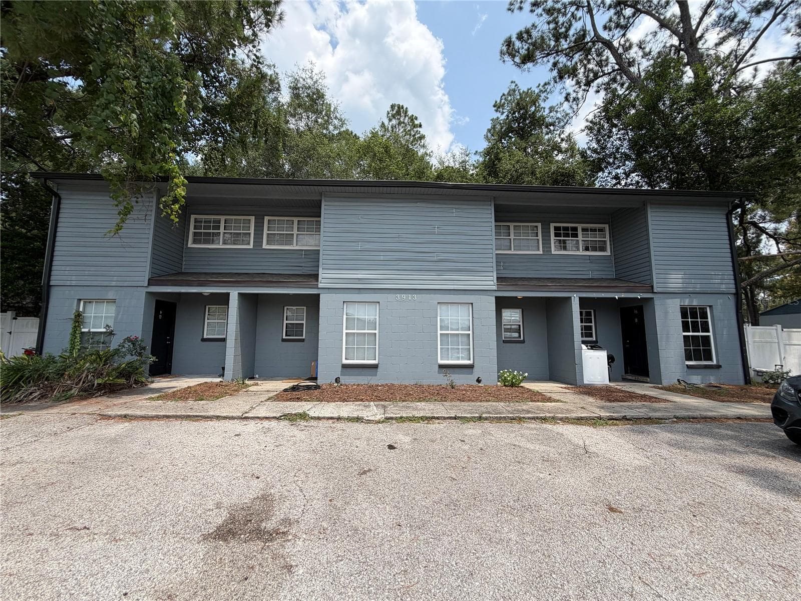 3913 SW 26TH DR