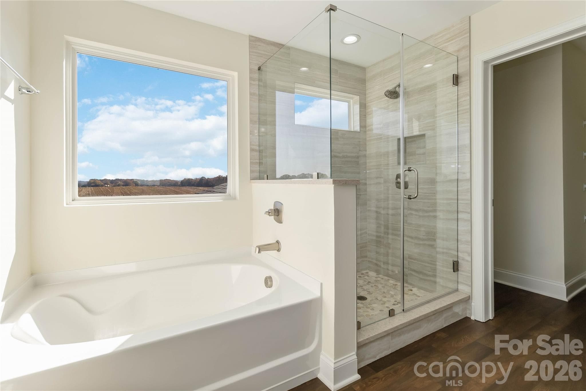 Ensuite Bathroom - 1018 Heath Helms Road, Monroe