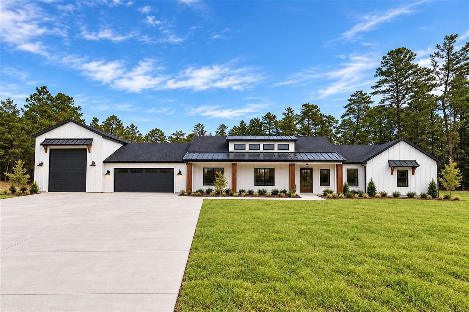 4422 W BANNER CIR