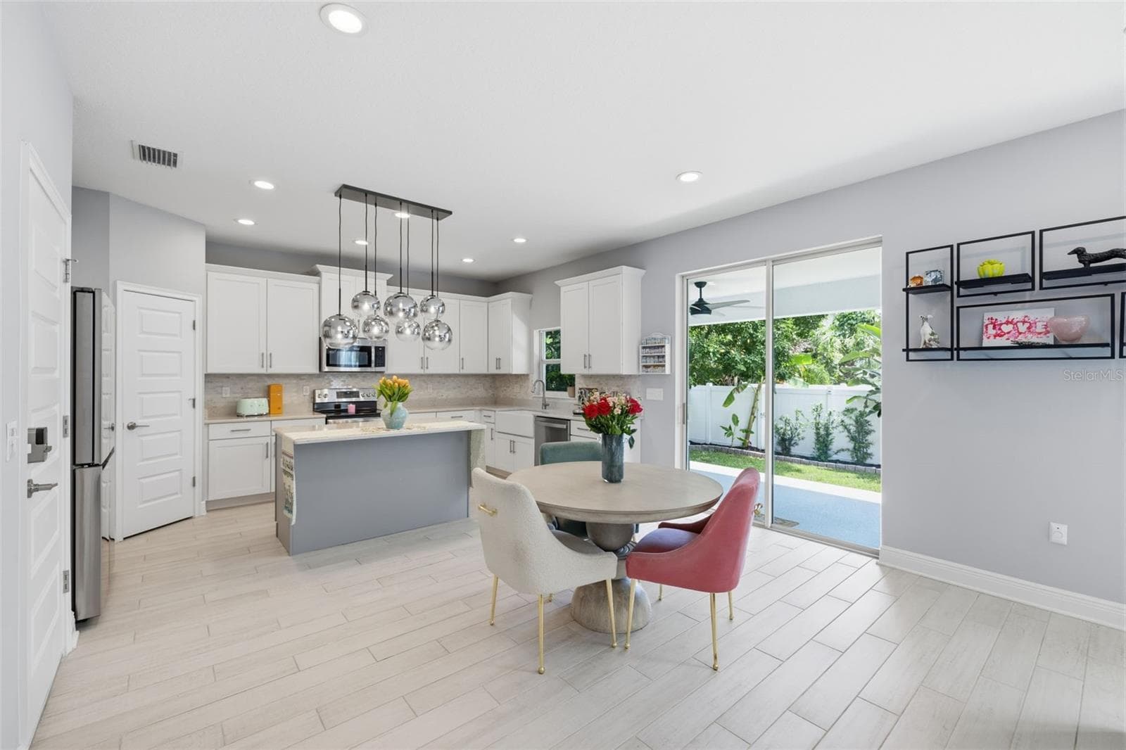 Single Family Residence at 2422 W CARMEN ST, TAMPA, photo 12 of 48
