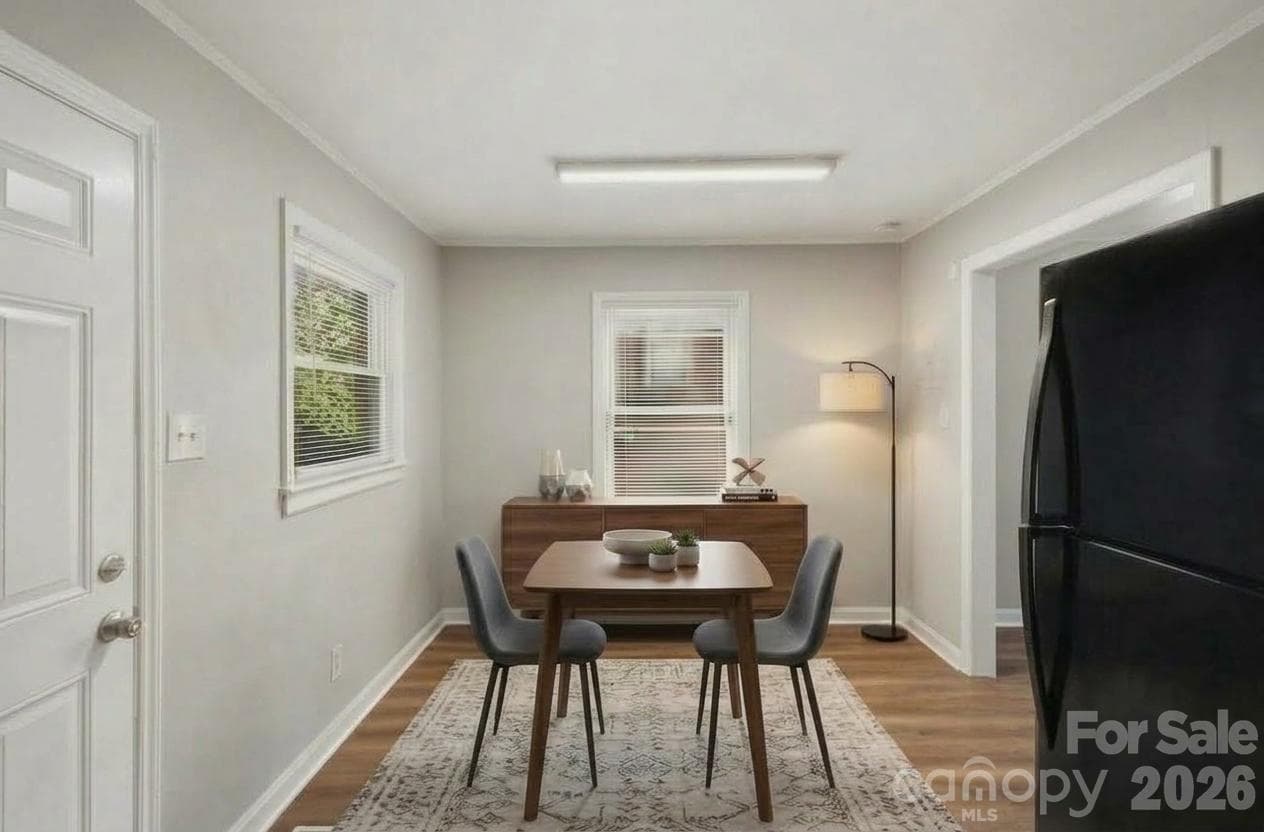 Single Family Residence at 4400 Welling Avenue, Charlotte, photo 5 of 35
