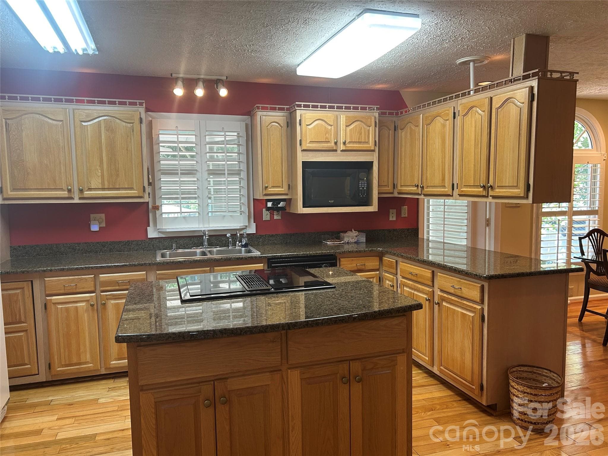 kitchen - 2214 Holly Lane, Shelby