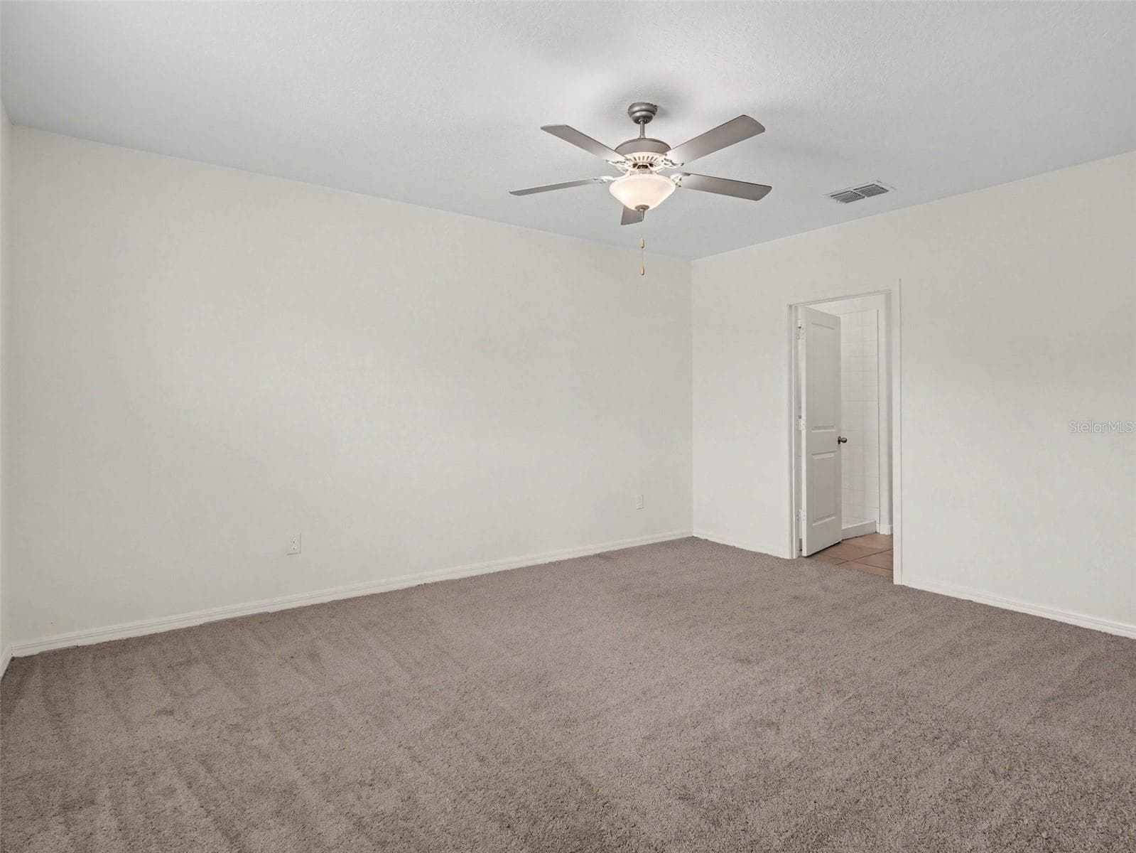 Single Family Residence at 15470 BROAD BRUSH DR, SUN CITY CENTER, photo 15 of 33