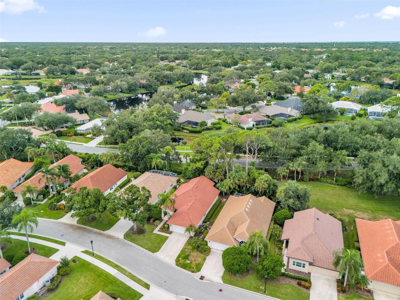 Single Family Residence at 4432 DEER TRAIL BLVD, SARASOTA, photo 42 of 48