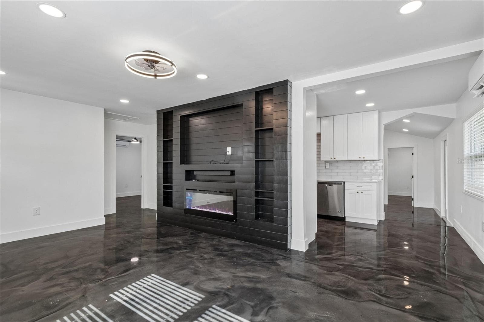 Single Family Residence at 4125 GROVE, ST PETERSBURG, photo 8 of 33