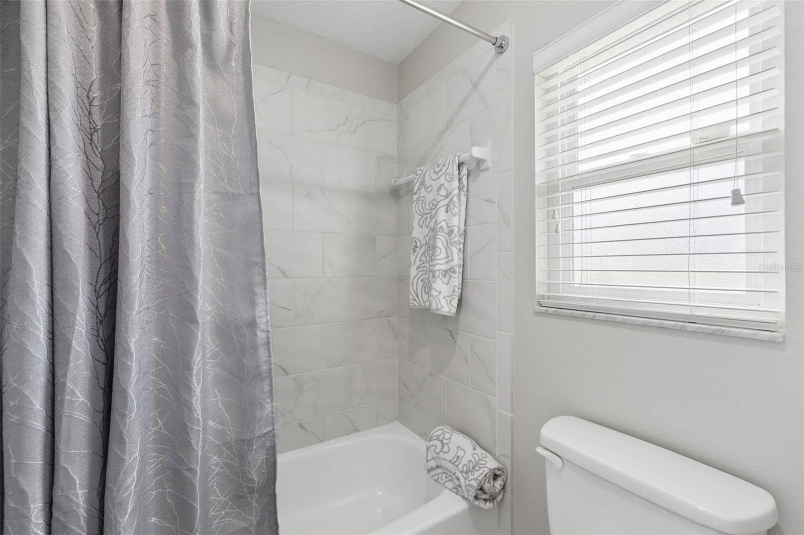 Single Family Residence at 813 SILVERWOOD DR, LAKE MARY, photo 35 of 58