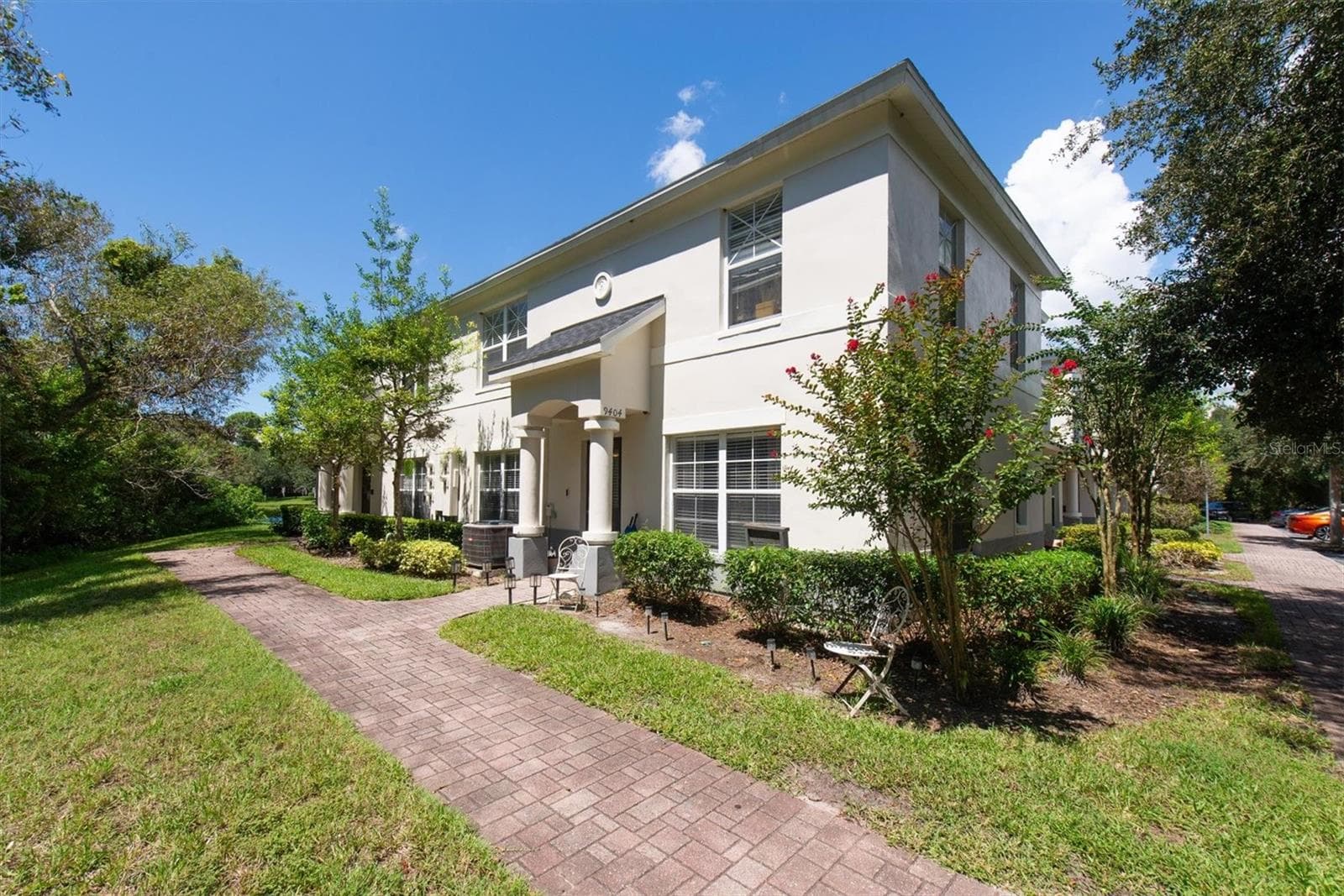Townhouse at 9404 COOPERVILLE CT, TAMPA, photo 2 of 42