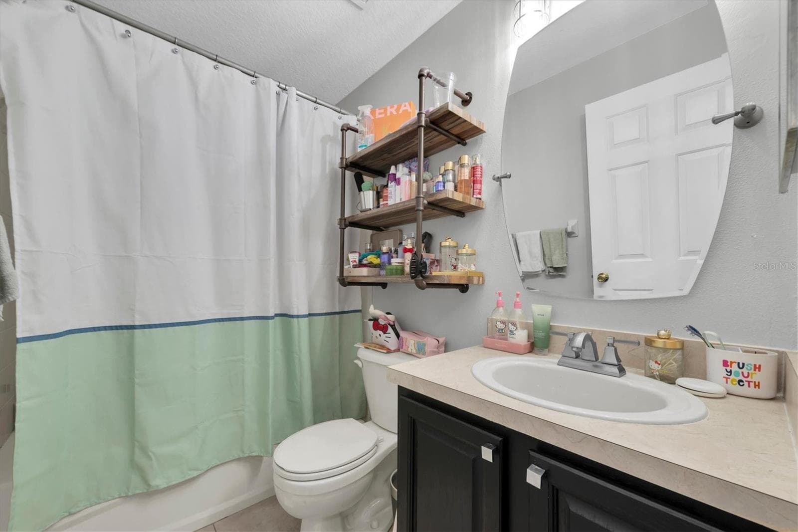 Townhouse at 9404 COOPERVILLE CT, TAMPA, photo 19 of 42