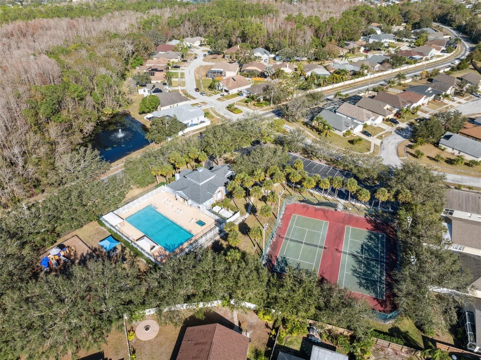 Townhouse at 9404 COOPERVILLE CT, TAMPA, photo 37 of 42