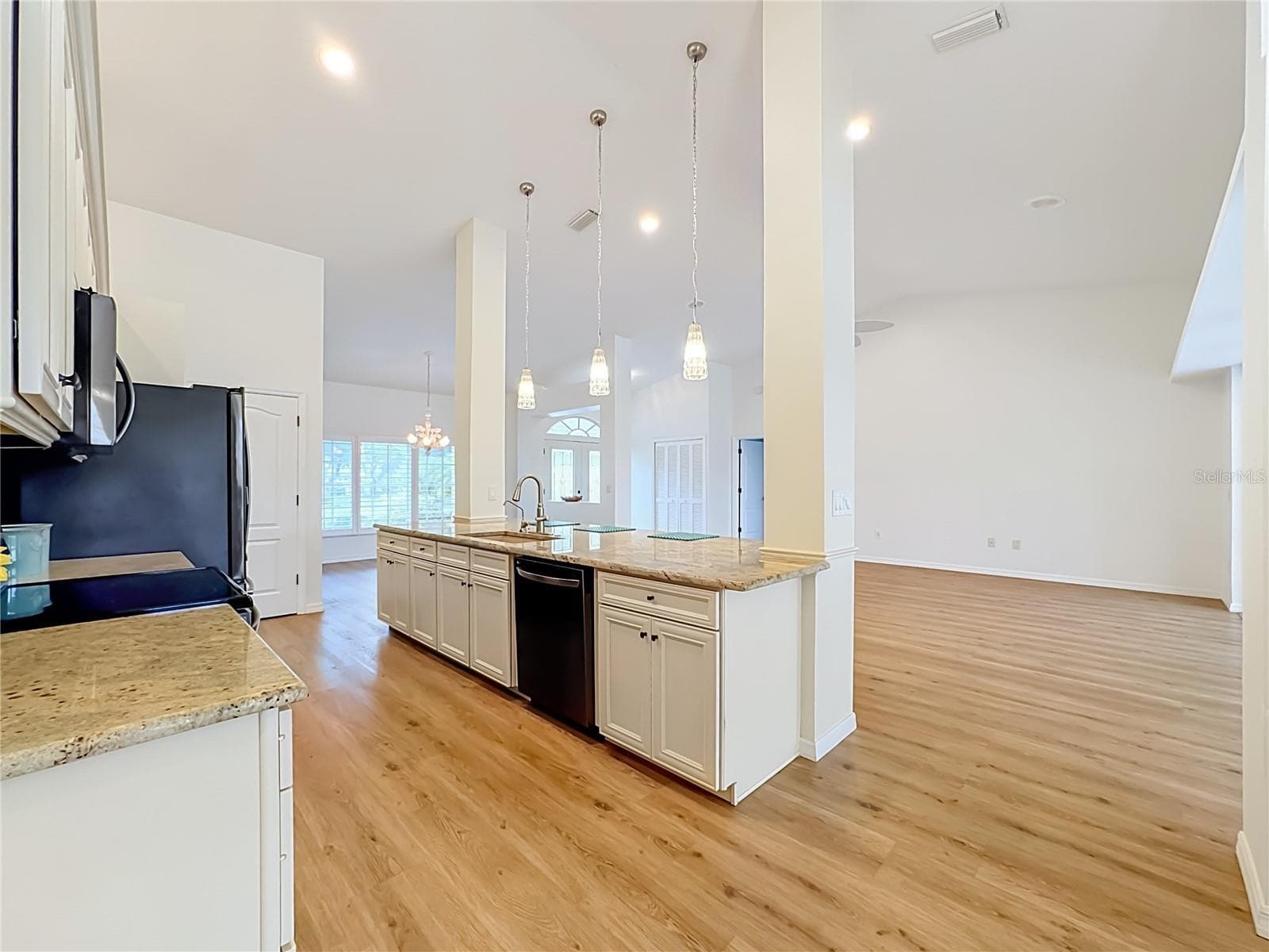 Single Family Residence at 4415 HIGHLAND OAKS CIR, SARASOTA, photo 21 of 54