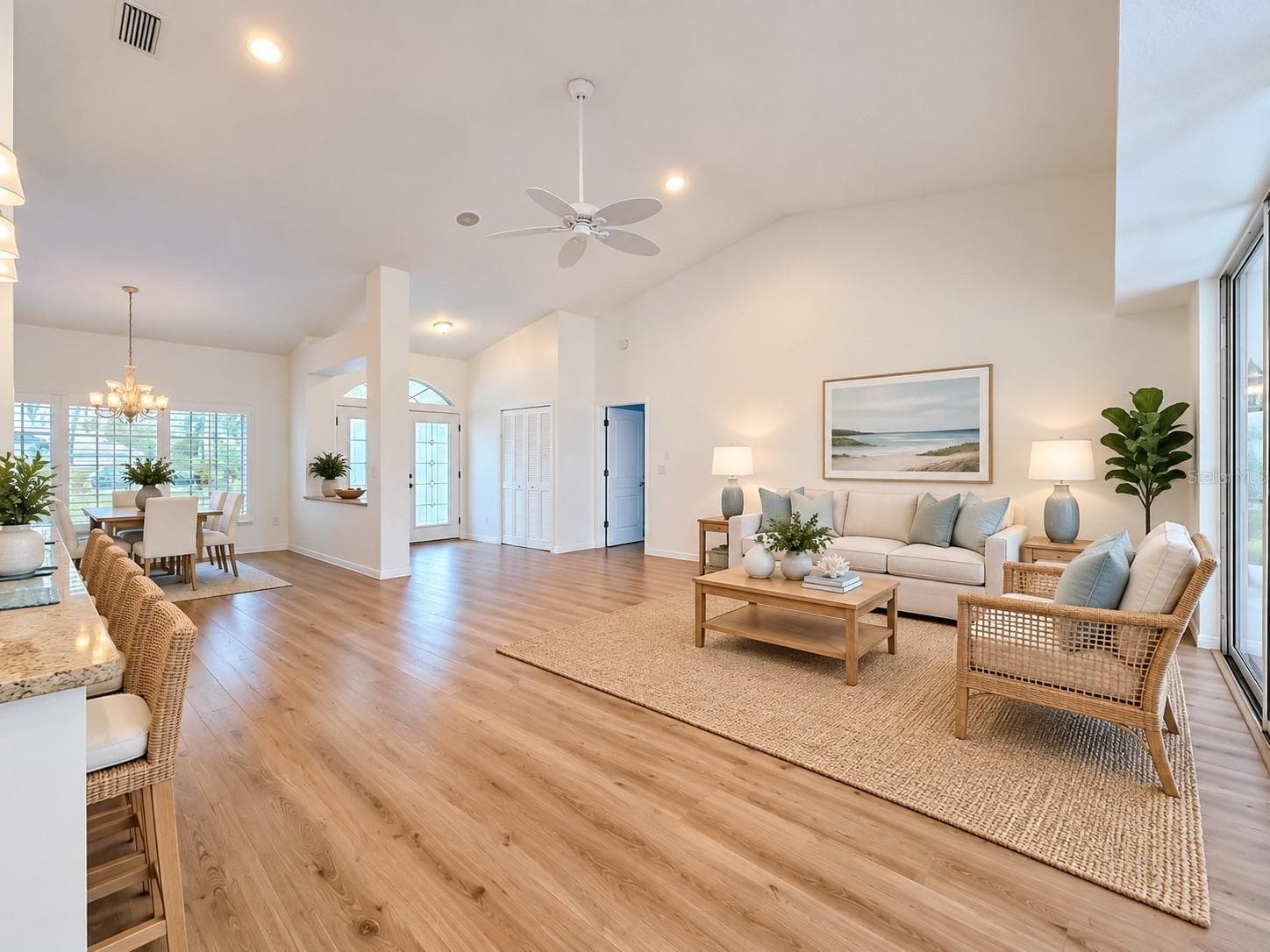 Spacious living room , with 13 foot ceilings. - 4415 HIGHLAND OAKS CIR, SARASOTA