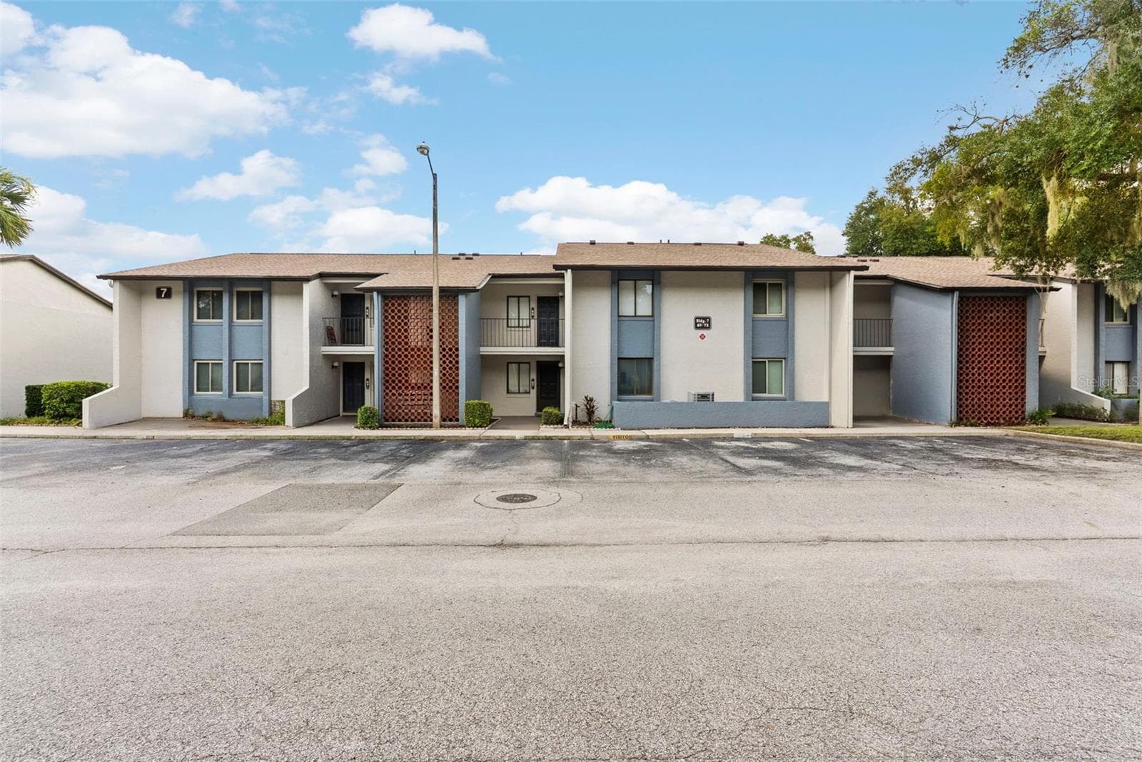Condominium at 7 ESCONDIDO CIR #67, ALTAMONTE SPRINGS, photo 3 of 53